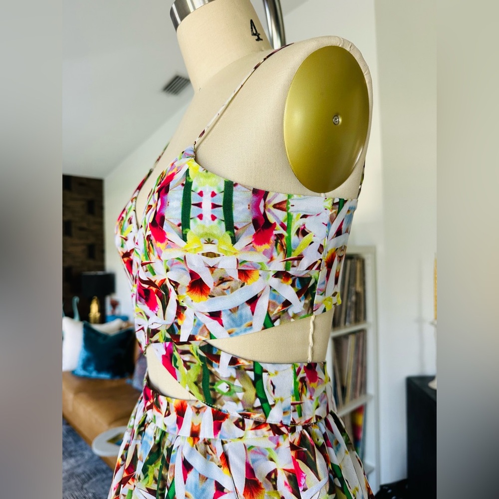 6 Shore Road Multicolor Floral Dress - Picture 8 of 16